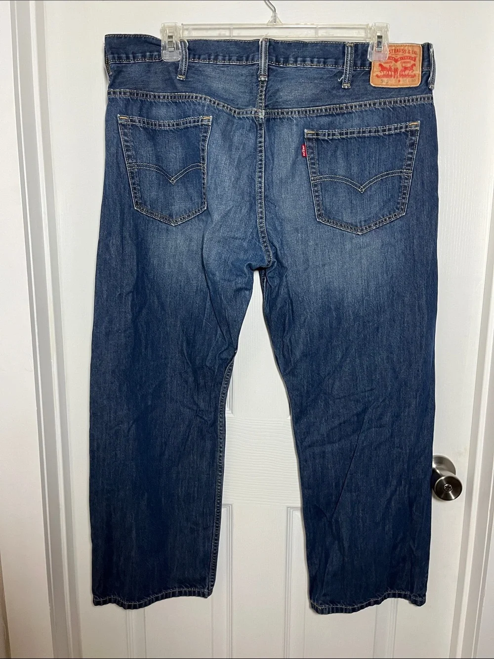 Levi's 569 Men's Medium Blue Loose Fit Straight Jeans